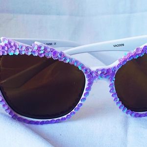 LAVENDER FIRE SUNGLASSES